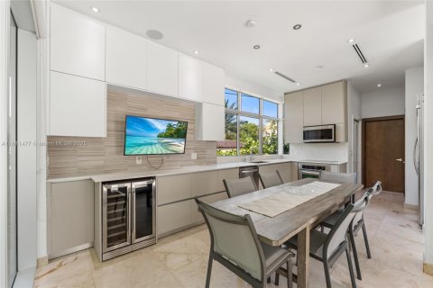 Adosado en venta en Key Biscayne, Florida, 4 dormitorios, 242.01 m2 № 1929759 - foto 10