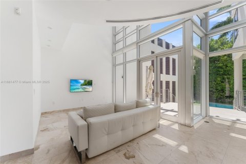 Adosado en venta en Key Biscayne, Florida, 4 dormitorios, 242.01 m2 № 1929759 - foto 7