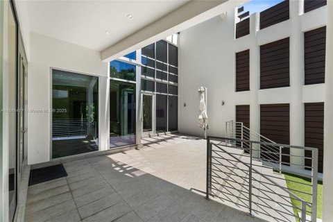 Adosado en venta en Key Biscayne, Florida, 4 dormitorios, 242.01 m2 № 1929759 - foto 16