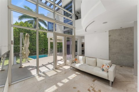 Adosado en venta en Key Biscayne, Florida, 4 dormitorios, 242.01 m2 № 1929759 - foto 8