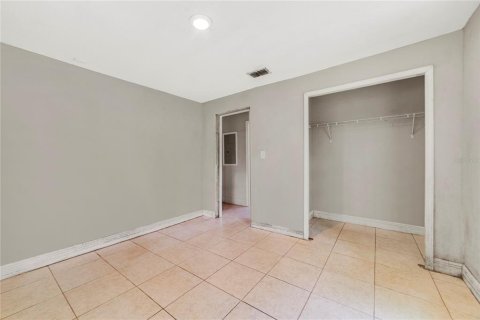 House in Tavares, Florida 4 bedrooms, 137.4 sq.m. № 1876190 - photo 16