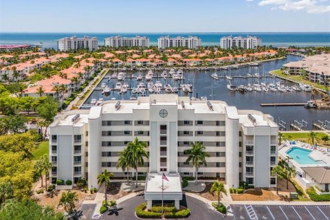 Condo à Punta Gorda, Floride, 3 chambres  № 2098543