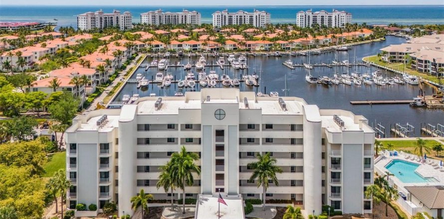Condo à Punta Gorda, Floride, 3 chambres № 2098543