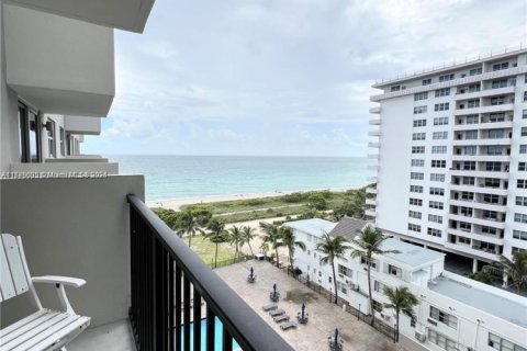Condominio en alquiler en Surfside, Florida, 1 dormitorio, 78.78 m2 № 1962061 - foto 14