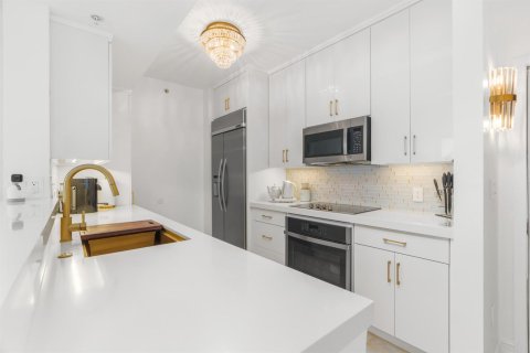Condominio en alquiler en West Palm Beach, Florida, 2 dormitorios, 104.05 m2 № 2188309 - foto 15