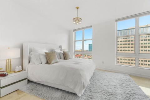 Condominio en alquiler en West Palm Beach, Florida, 2 dormitorios, 104.05 m2 № 2188309 - foto 2