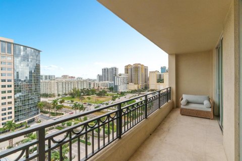 Condominio en alquiler en West Palm Beach, Florida, 2 dormitorios, 104.05 m2 № 2188309 - foto 8
