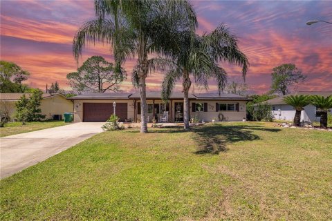 House in Deltona, Florida 2 bedrooms, 116.31 sq.m. № 1572856 - photo 5