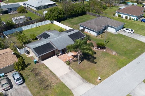 House in Deltona, Florida 2 bedrooms, 116.31 sq.m. № 1572856 - photo 28