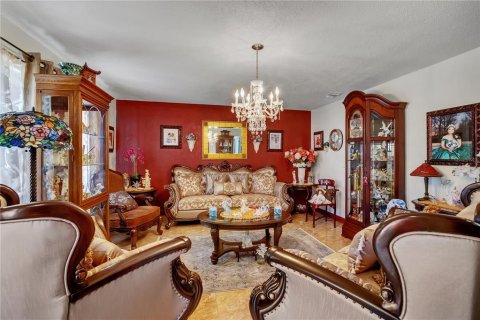 House in Deltona, Florida 2 bedrooms, 116.31 sq.m. № 1572856 - photo 7