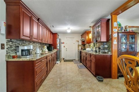 House in Deltona, Florida 2 bedrooms, 116.31 sq.m. № 1572856 - photo 10