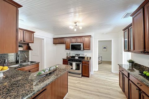 Casa en venta en Lakeland, Florida, 3 dormitorios, 226.96 m2 № 1587274 - foto 26