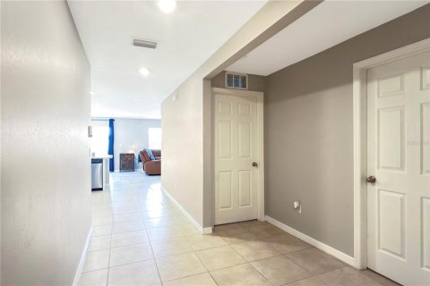 Купить виллу или дом в Кейп-Корал, Флорида 3 комнаты, 128.67м2, № 2142750 - фото 25