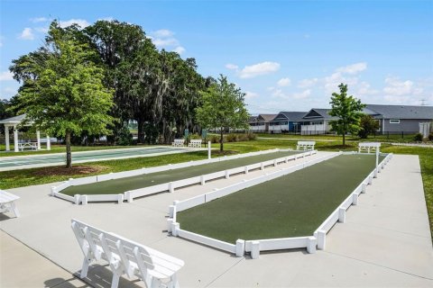 House in The Villages, Florida 3 bedrooms, 149.67 sq.m. № 1917950 - photo 26
