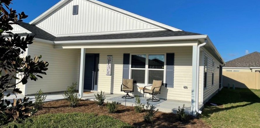 House in The Villages, Florida 3 bedrooms, 149.67 sq.m. № 1917950