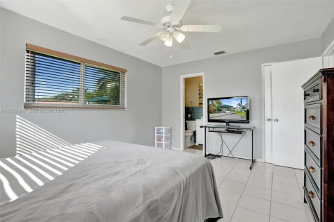 Villa ou maison à vendre à Hollywood, Floride: 3 chambres, 134.62 m2 № 1995794 - photo 5