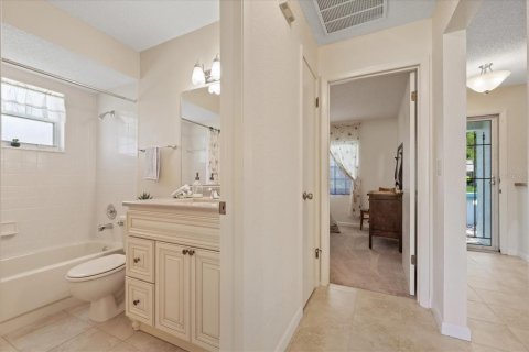 Villa ou maison à vendre à New Port Richey, Floride: 3 chambres, 131.18 m2 № 2303257 - photo 16