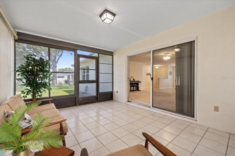Villa ou maison à vendre à New Port Richey, Floride: 3 chambres, 131.18 m2 № 2303257 - photo 29