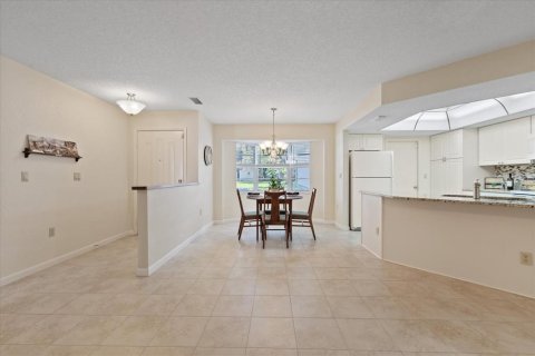 Villa ou maison à vendre à New Port Richey, Floride: 3 chambres, 131.18 m2 № 2303257 - photo 25