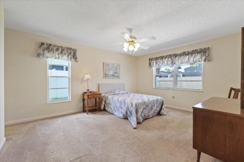 Villa ou maison à vendre à New Port Richey, Floride: 3 chambres, 131.18 m2 № 2303257 - photo 17