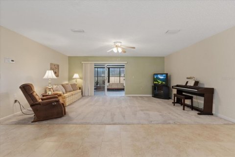 Villa ou maison à vendre à New Port Richey, Floride: 3 chambres, 131.18 m2 № 2303257 - photo 27