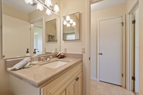 Villa ou maison à vendre à New Port Richey, Floride: 3 chambres, 131.18 m2 № 2303257 - photo 13