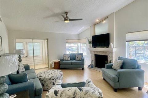 Adosado en alquiler en Belleair, Florida, 2 dormitorios, 125.7 m2 № 1904613 - foto 5