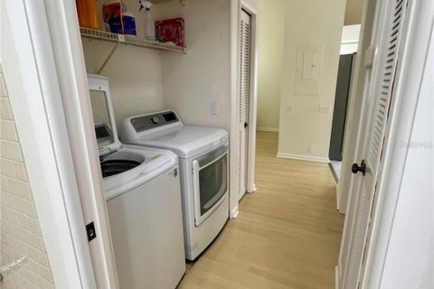 Adosado en alquiler en Belleair, Florida, 2 dormitorios, 125.7 m2 № 1904613 - foto 16
