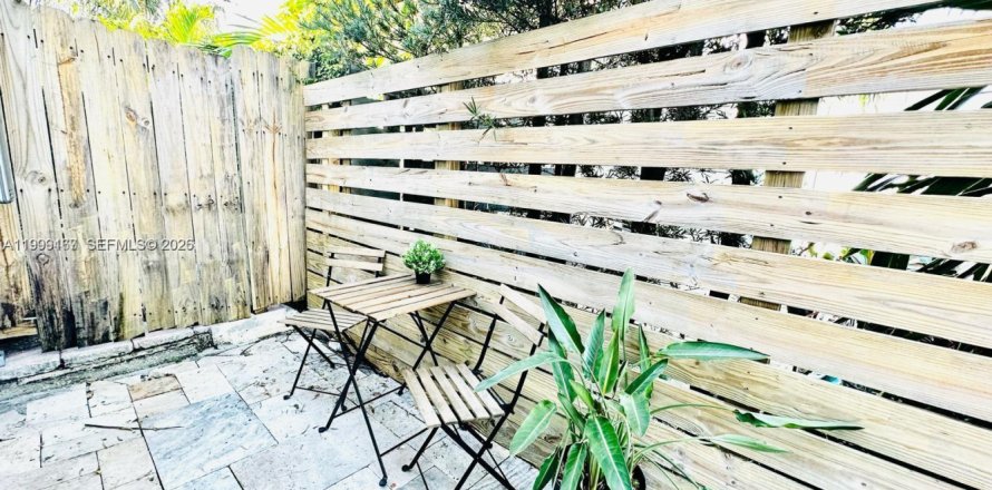 Studio in Hollywood, Florida № 2067448