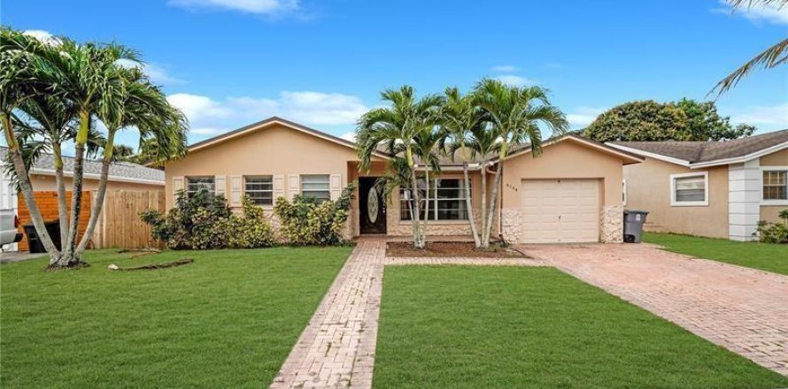 Villa ou maison à Boca Raton, Floride 3 chambres, 137.5 m2 № 2252210