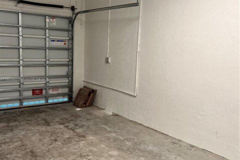Touwnhouse à louer à Coral Springs, Floride: 4 chambres, 172.15 m2 № 1943826 - photo 20