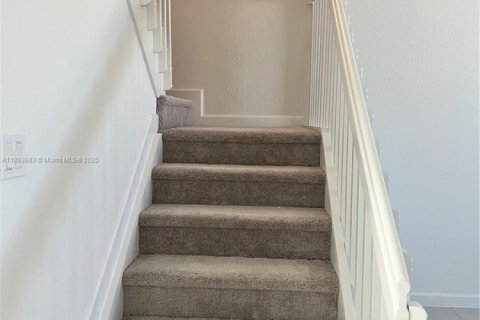 Touwnhouse à louer à Coral Springs, Floride: 4 chambres, 172.15 m2 № 1943826 - photo 11