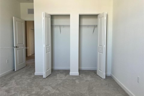 Touwnhouse à louer à Coral Springs, Floride: 4 chambres, 172.15 m2 № 1943826 - photo 19