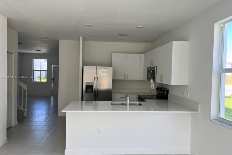 Touwnhouse à louer à Coral Springs, Floride: 4 chambres, 172.15 m2 № 1943826 - photo 6