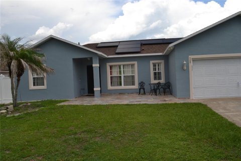 House in Kissimmee, Florida 4 bedrooms, 162.02 sq.m. № 2137861