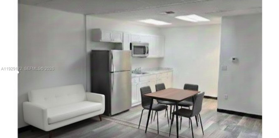 Condo in Pompano Beach, Florida, 3 bedrooms  № 2088359