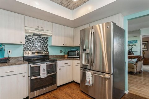 House in Longboat Key, Florida 3 bedrooms, 172.89 sq.m. № 1561526 - photo 21