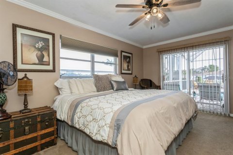House in Longboat Key, Florida 3 bedrooms, 172.89 sq.m. № 1561526 - photo 30