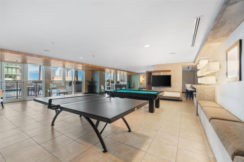 Condo in Miami, Florida, 2 bedrooms  № 1974773 - photo 22