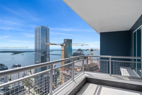 Condo in Miami, Florida, 2 bedrooms  № 1974773 - photo 10