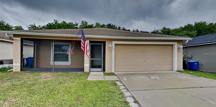 House in Winter Haven, Florida 4 bedrooms, 120.77 sq.m. № 2116448