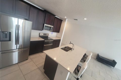 Touwnhouse à vendre à Kissimmee, Floride: 4 chambres, 174.28 m2 № 1848158 - photo 5