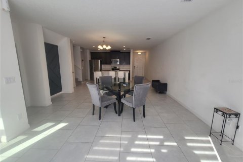Touwnhouse à vendre à Kissimmee, Floride: 4 chambres, 174.28 m2 № 1848158 - photo 9