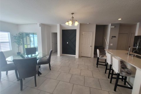 Touwnhouse à vendre à Kissimmee, Floride: 4 chambres, 174.28 m2 № 1848158 - photo 6