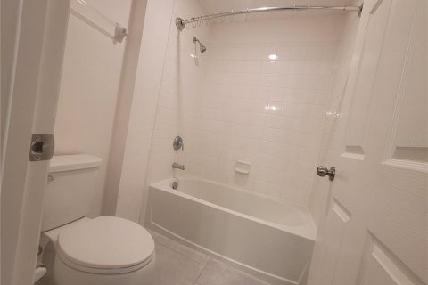 Touwnhouse à vendre à Kissimmee, Floride: 4 chambres, 174.28 m2 № 1848158 - photo 23