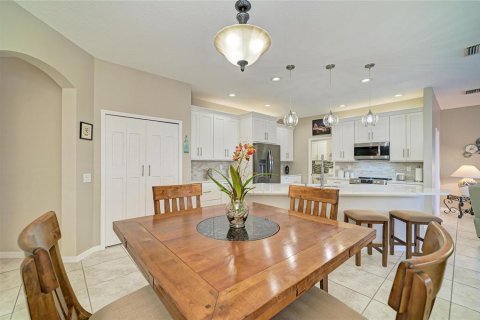 Villa ou maison à vendre à Sarasota, Floride: 3 chambres, 221.11 m2 № 2266841 - photo 14