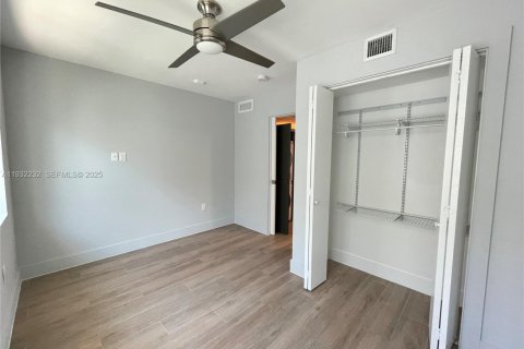 Снять в аренду квартиру в Майами-Бич, Флорида 1 спальня, 41.16м2, № 1990807 - фото 5