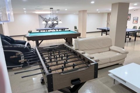 Condominio en venta en Sunny Isles Beach, Florida, 2 dormitorios, 138.24 m2 № 2058936 - foto 19