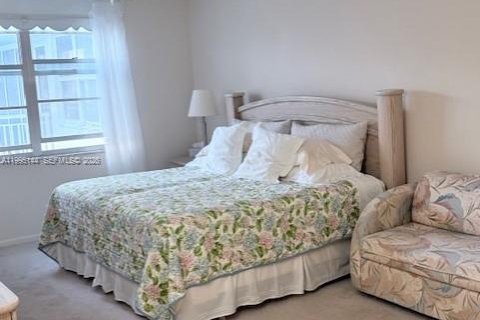 Condominio en venta en Sunny Isles Beach, Florida, 2 dormitorios, 138.24 m2 № 2058936 - foto 16