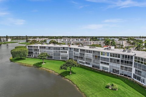 Copropriété à louer à Boca Raton, Floride: 2 chambres, 79.99 m2 № 2390598 - photo 16